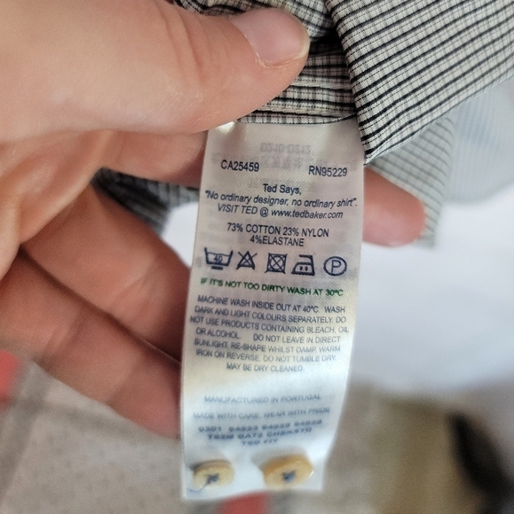 TED BAKER LONDON PLAID SHORT SLEEVE BUTTON UP, SZ 6 (2XL) - Picture 10 of 14